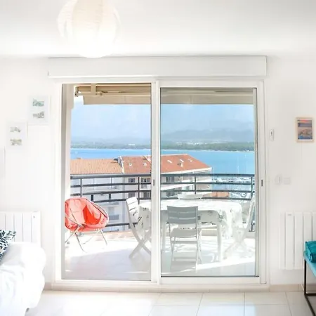 Bel Centre Calvi Vue Mer Et Citadelle Διαμέρισμα *
